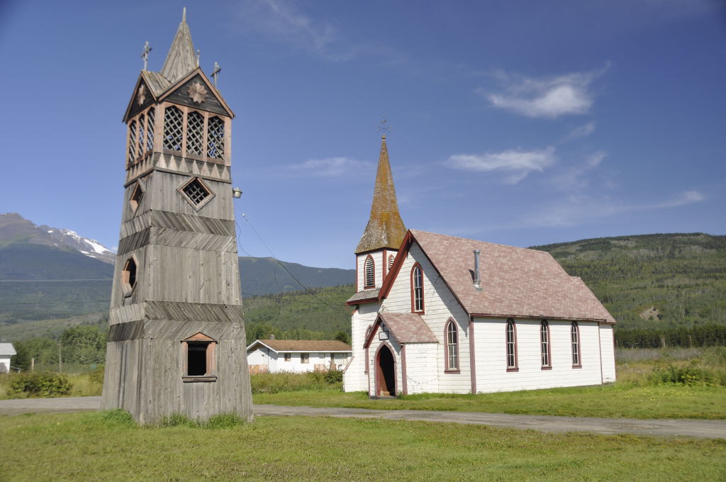 Kitwanga Kirche. Der Glockenturm stammt aus dem Jahr 1893